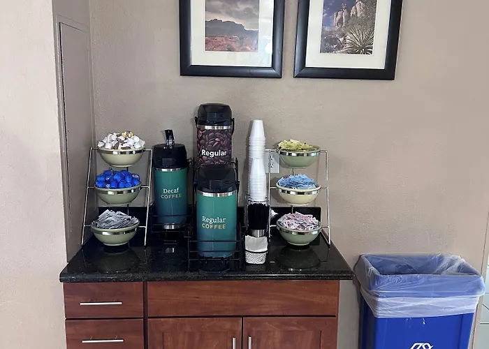 Quality Downtown Near Convention Center Inn 2*