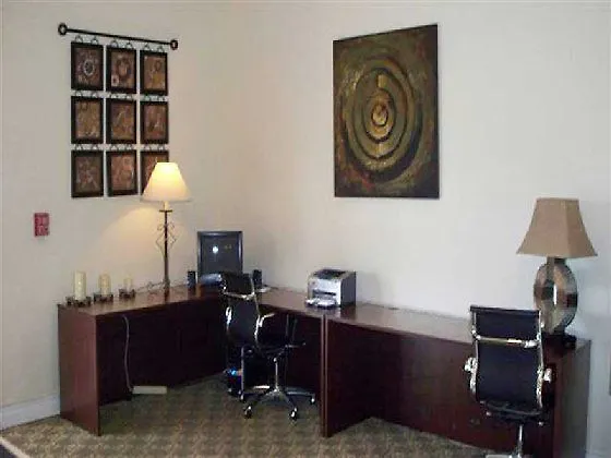 Quality Downtown Near Convention Center Inn 2*