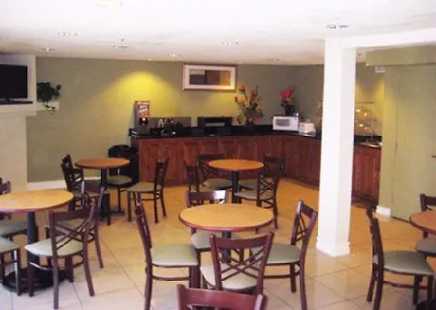 Inn Quality Downtown Near Convention Center